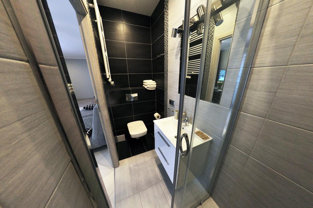 Moko Apartment Parking W Cenie Varşovia Exterior foto