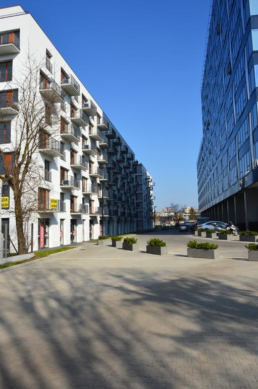 Moko Apartment Parking W Cenie Varşovia Exterior foto